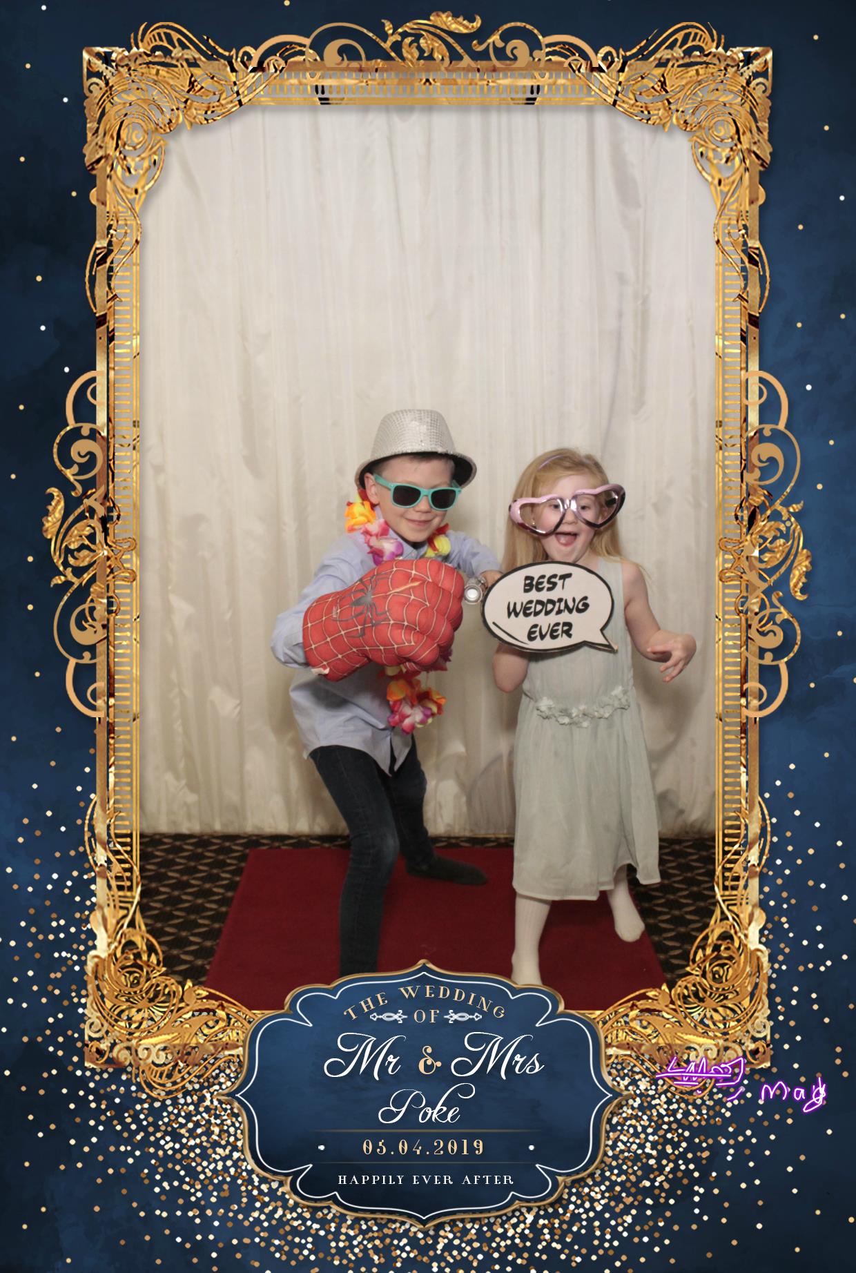 Mr & Mrs Poke | View more photos from the event at gallery.myphotoboothexperience.co.uk/u/MyPhotoBoothExperienceLtd/Mr-Mrs-Poke